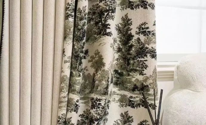 Vintage-inspired floral patterned fabric – perfect for curtains, upholstery, or accent pieces in classic interior design