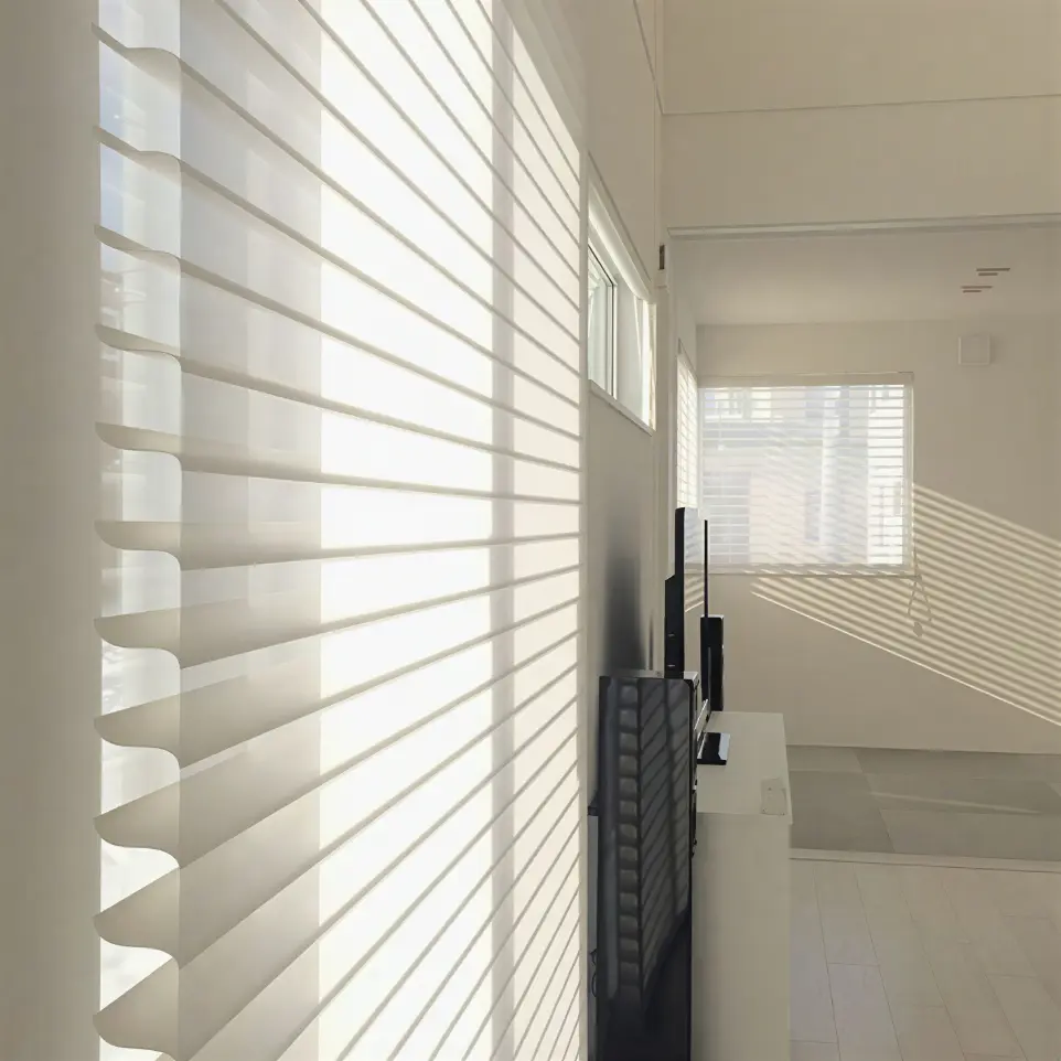 (geometric-pattern blinds): Contemporary geometric-pattern window blinds, stylish window covering for modern decor