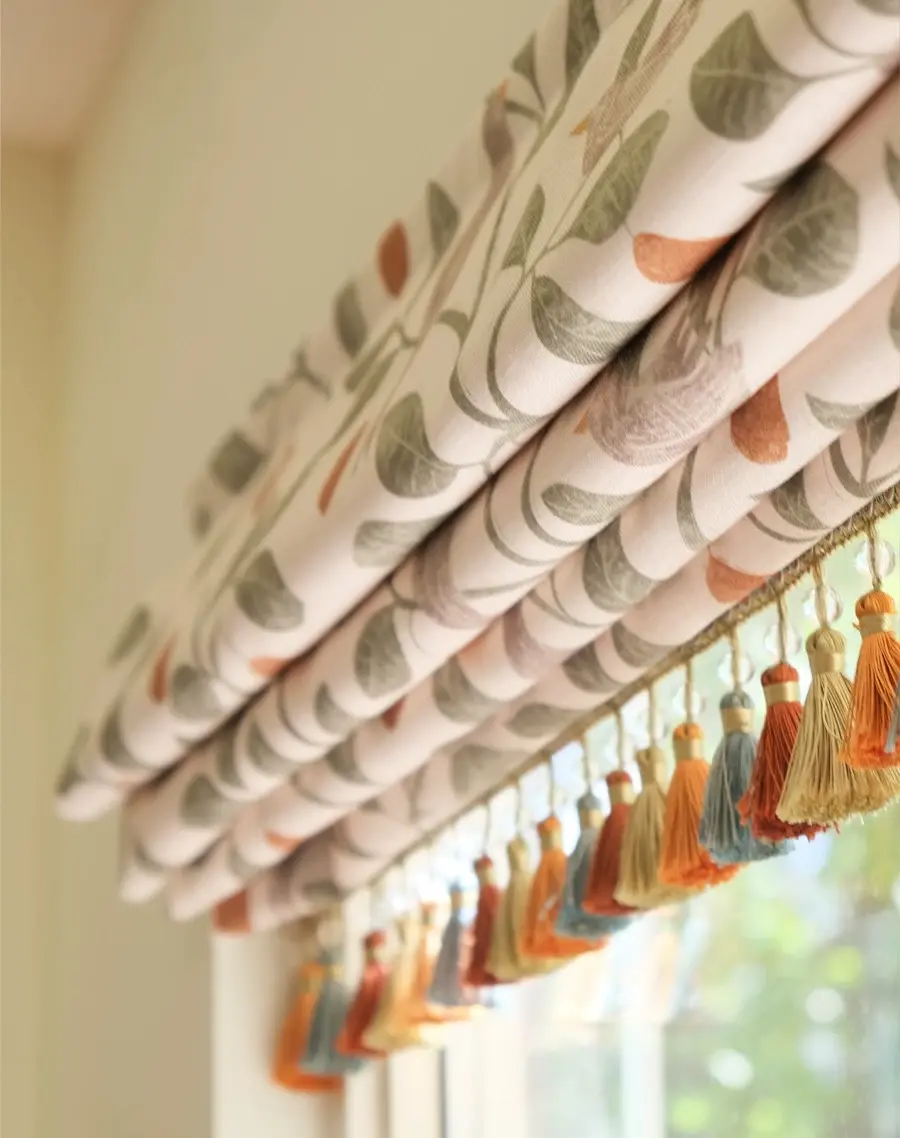 (pleated fabric blinds): Textured pleated fabric window blinds, modern window covering for home offices